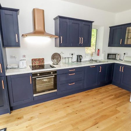 Rainbows End Villa Clifden Bagian luar foto