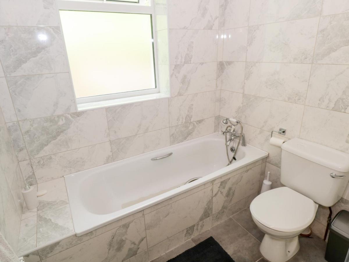 Rainbows End Villa Clifden Bagian luar foto